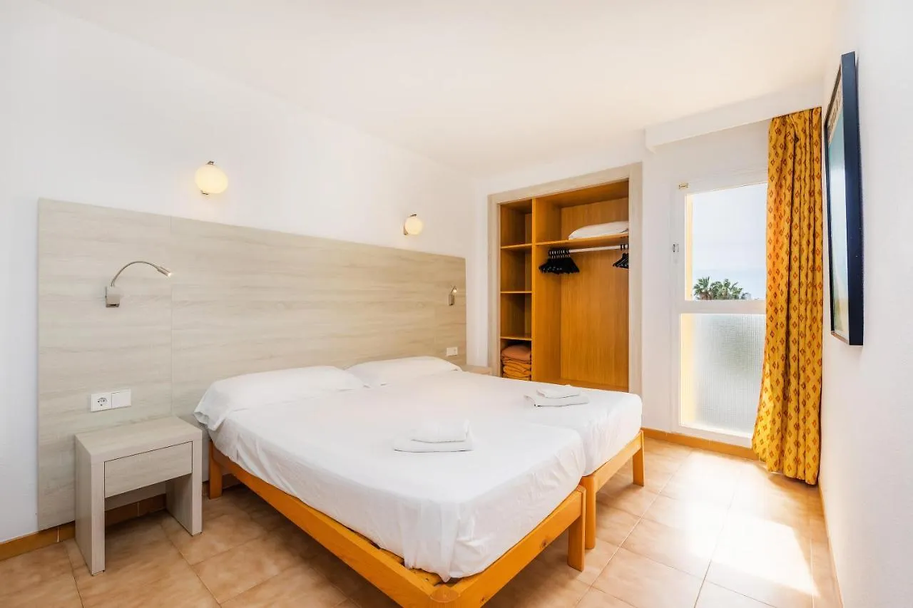 Holiday home Apto Con Terraza 403 Cala Millor